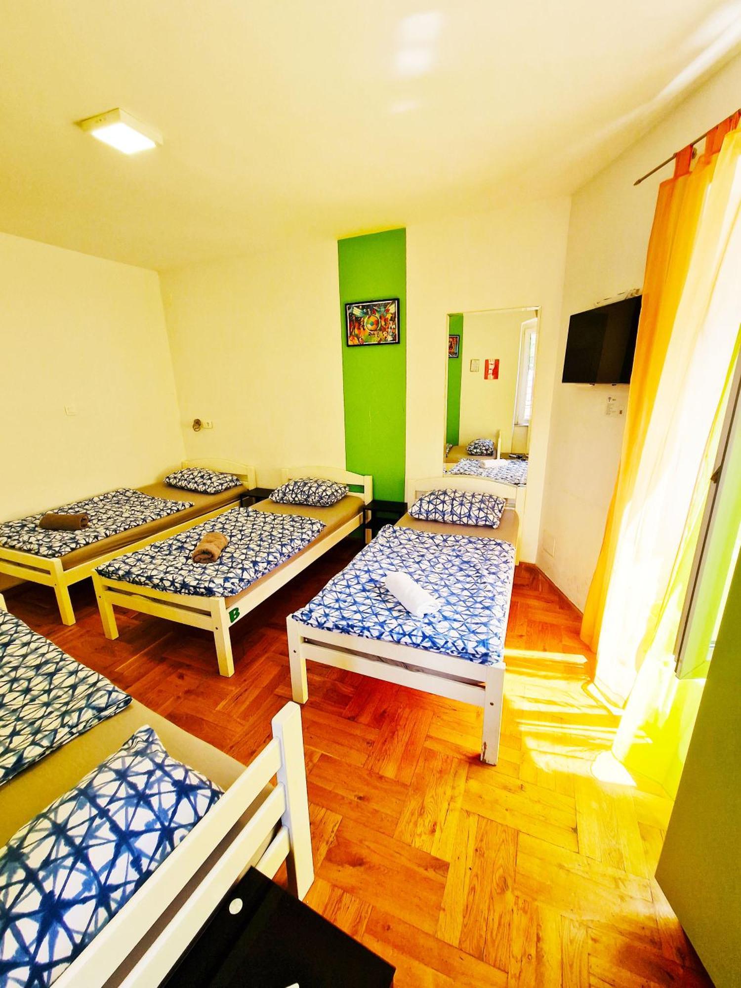 Croparadise Hostel Split Luaran gambar